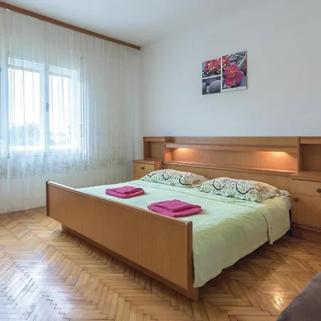 Apartman Two-bedroom In *