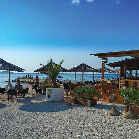 Appartamento 2 Bedroom Amazing In *