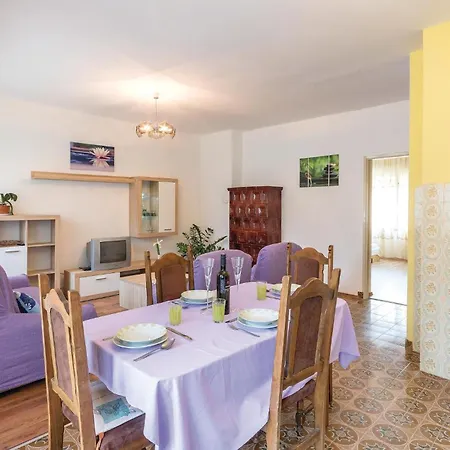 Two-bedroom In * Fazana